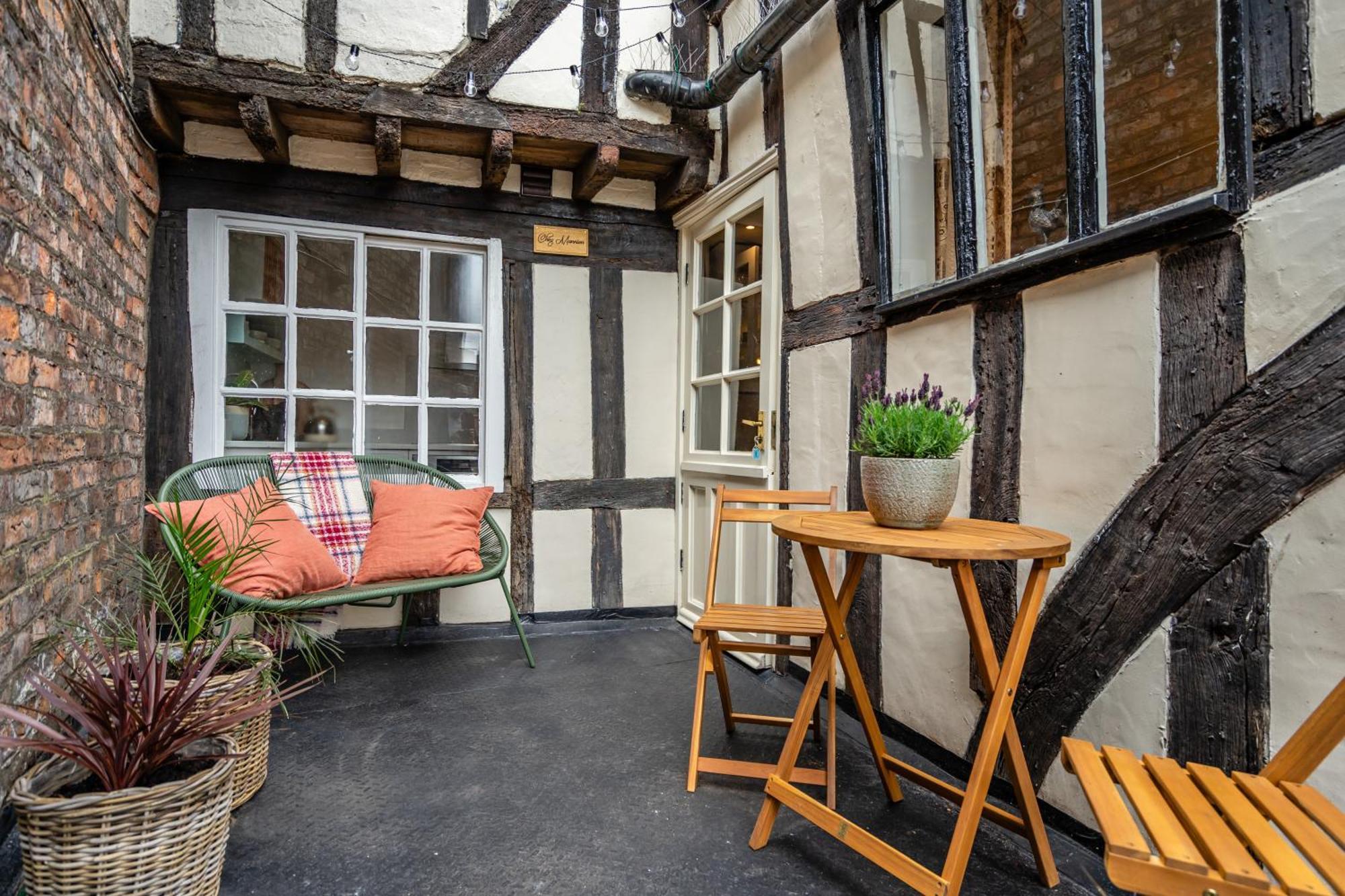 Chez Mannion Apartment York Exterior photo